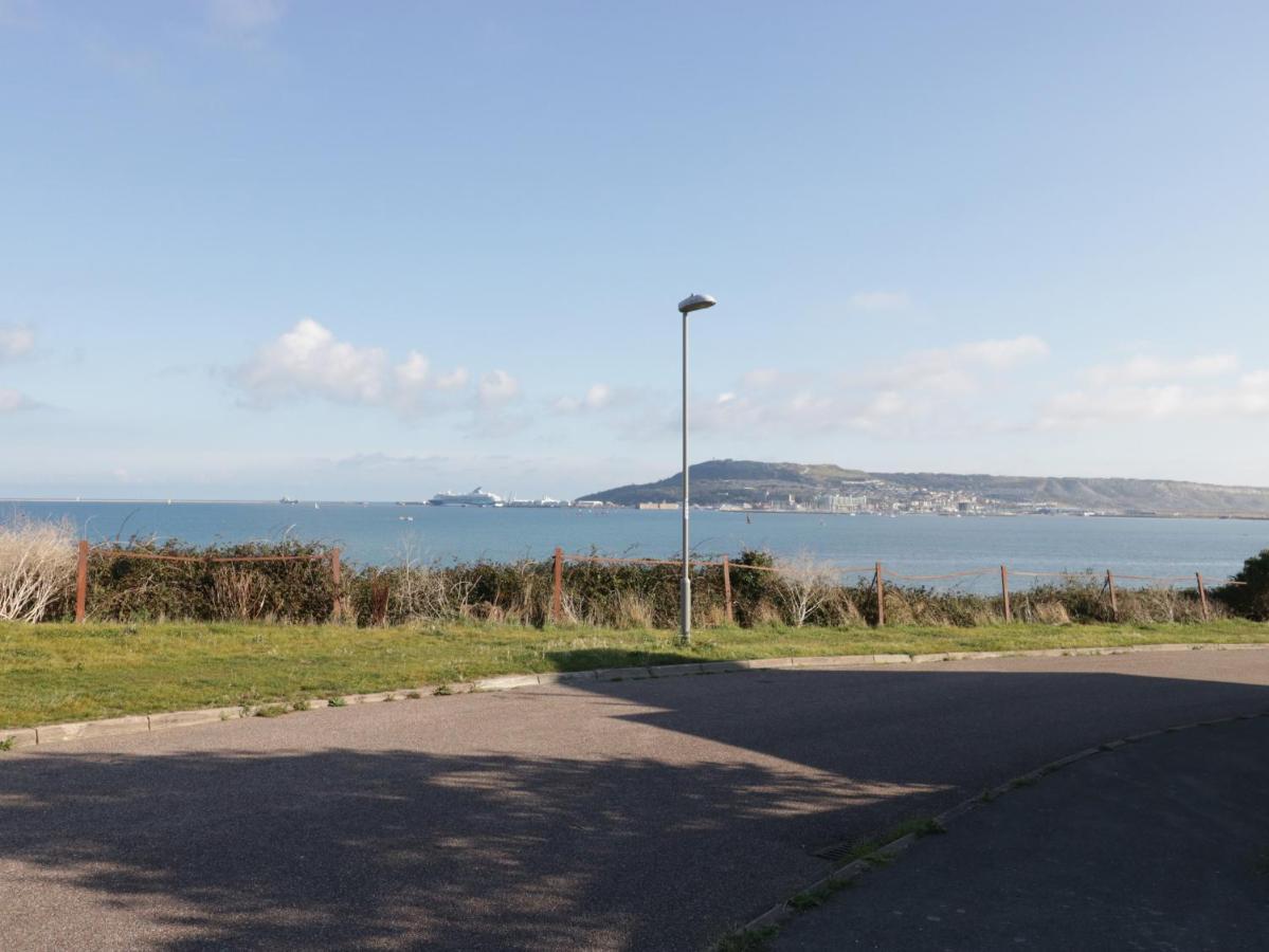 Jay * Weymouth